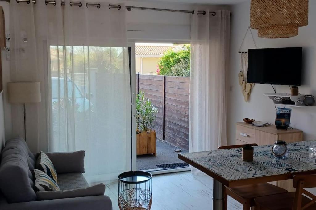 Appartement 2 Pieces, 1 Chambre, Terrasse Gujan-Mestras Dış mekan fotoğraf